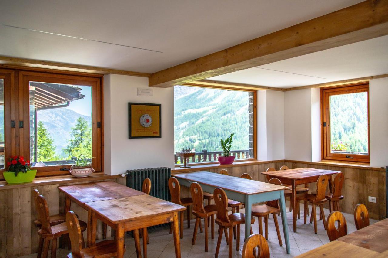 Hotel & Restaurant Perret - Mountain People Вальгризанш Екстер'єр фото