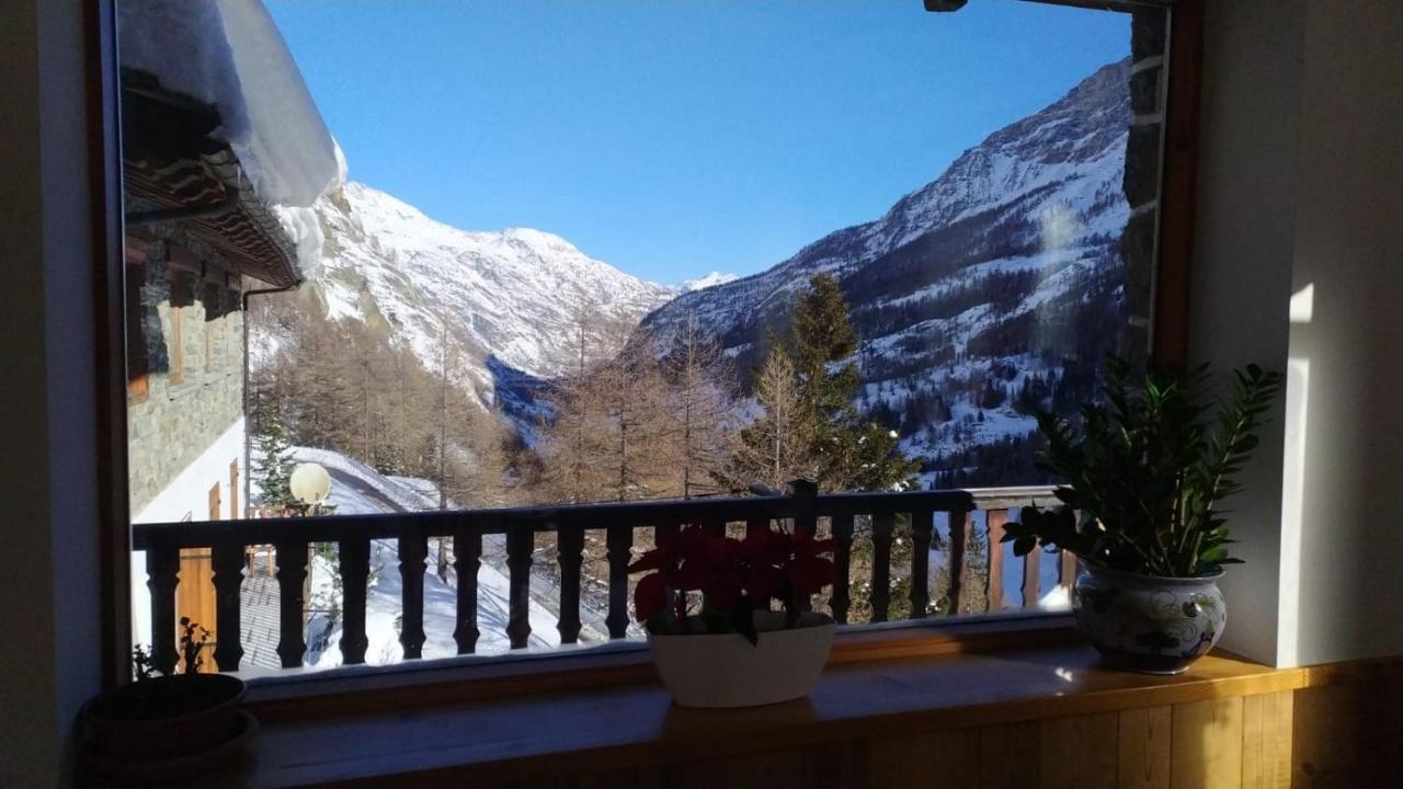 Hotel & Restaurant Perret - Mountain People Вальгризанш Екстер'єр фото